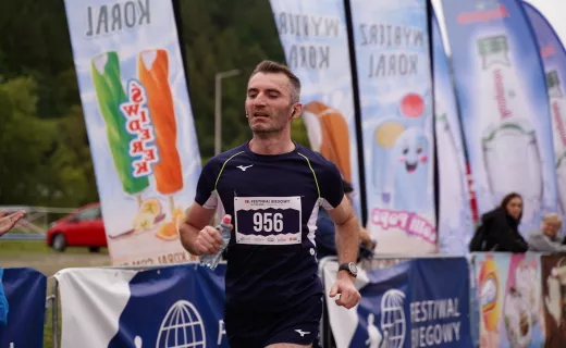 Nie pozostawili złudzeń! W tym roku Bieg Górski na 11 km należał do nich [WIDEO] - 57
